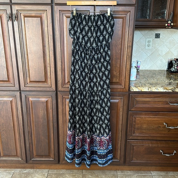 SOCIALITE Strapless Dress - Picture 1 of 12